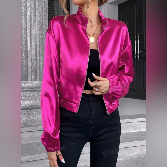 💕 Essence Zip Magenta Satin Jacket 💕 Small 🔥 Never worn! New in bag! 🔥 - Picture 1 of 9